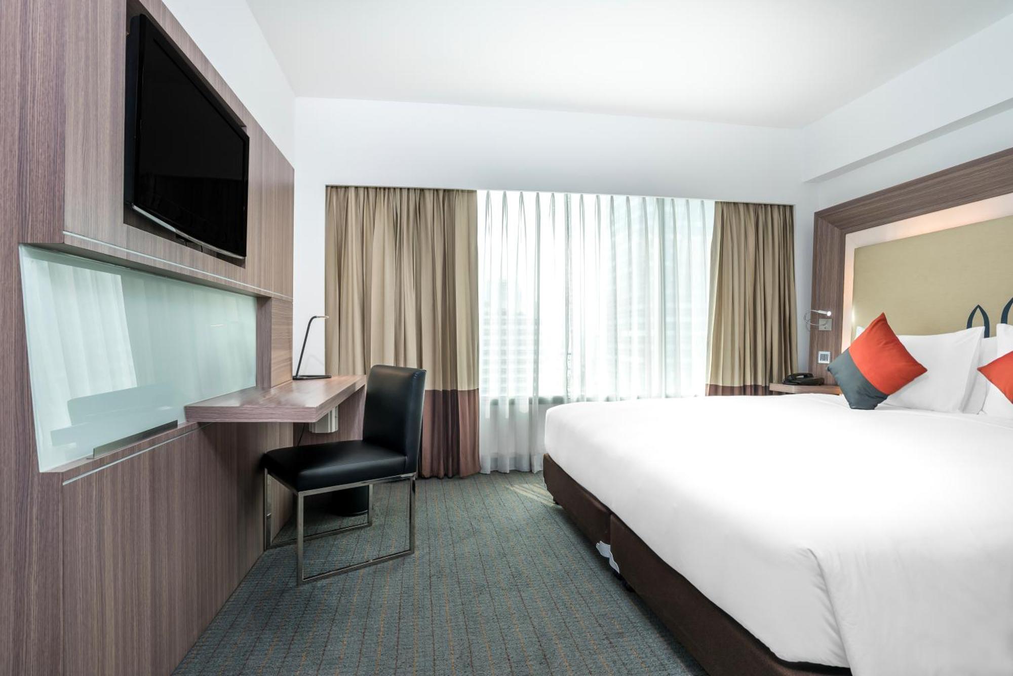 Hilton Garden Inn Bangkok Silom Eksteriør bilde