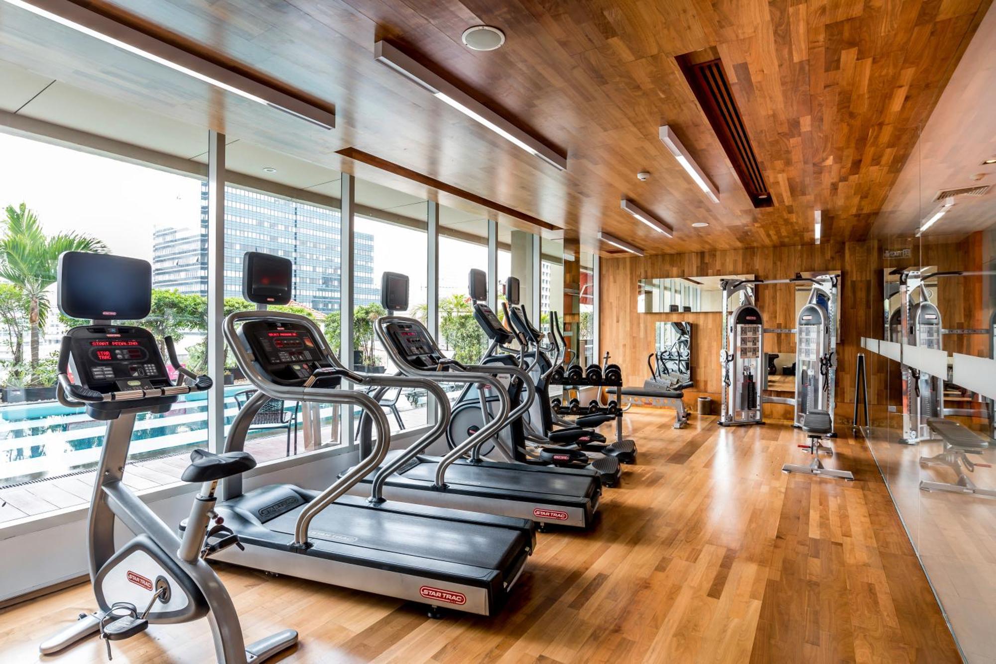 Hilton Garden Inn Bangkok Silom Eksteriør bilde