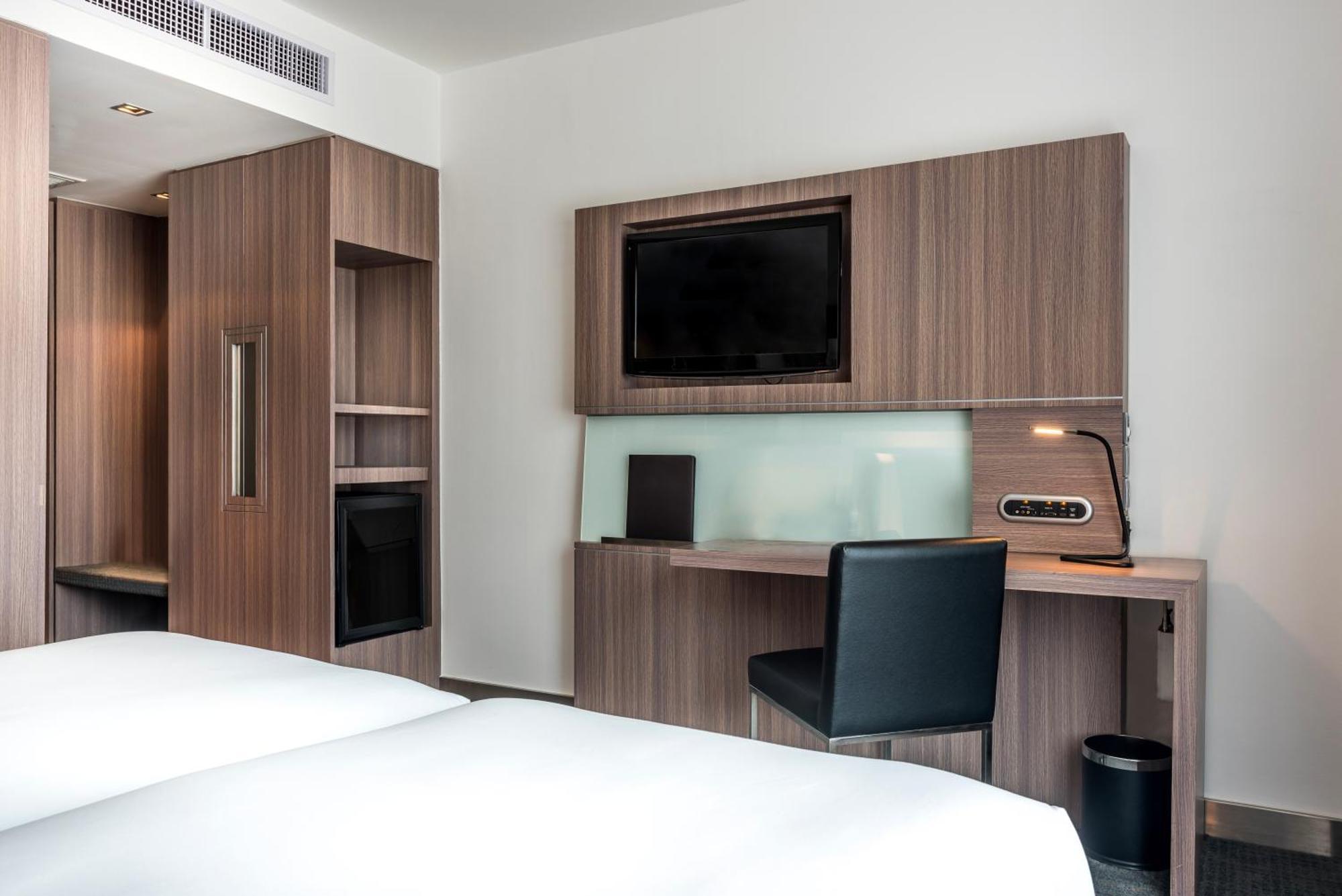 Hilton Garden Inn Bangkok Silom Eksteriør bilde