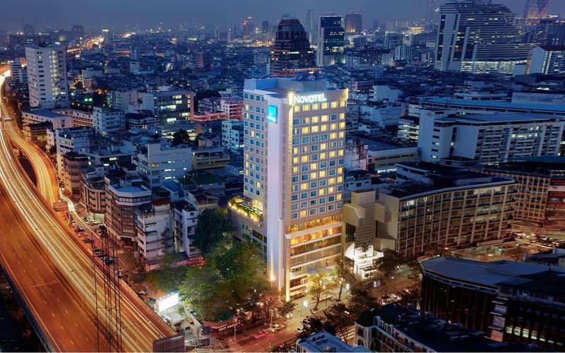 Hilton Garden Inn Bangkok Silom Eksteriør bilde