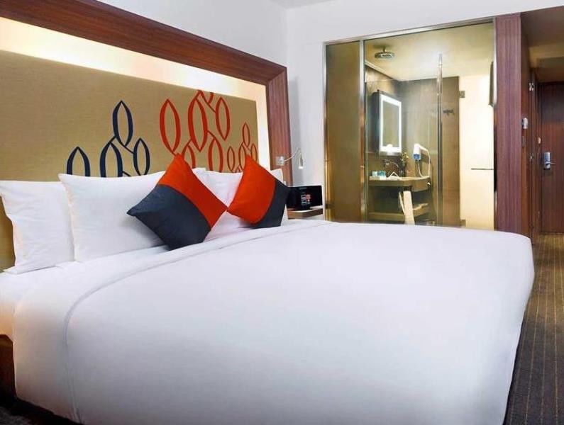 Hilton Garden Inn Bangkok Silom Eksteriør bilde